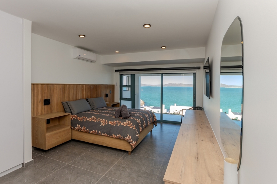 5 Bedroom Property for Sale in Mykonos Western Cape